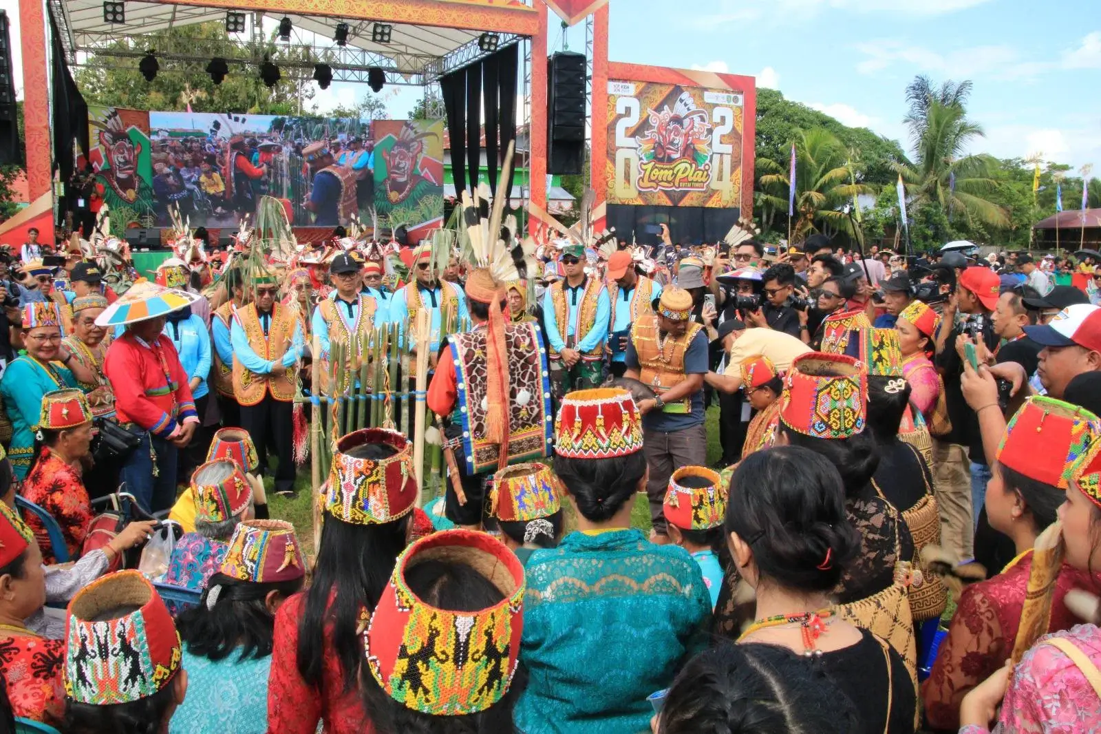 Mengenal Ritual Lom Plai dan Pesona Budaya Dayak Wehea di Kutai Timur