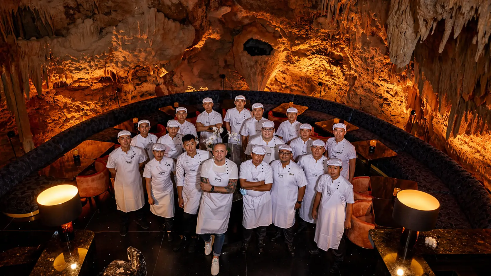 The Cave by Chef Ryan Clift Menawarkan Pengalaman Fine Dining Unik di Dalam Gua Alami