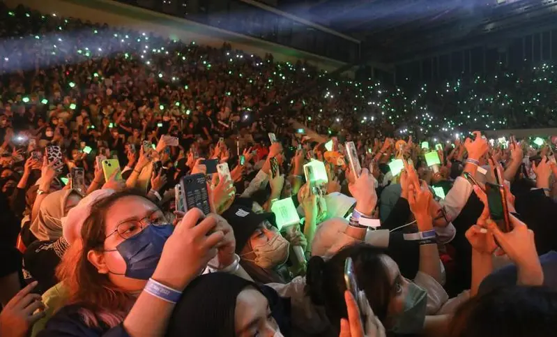 Fenomena Fomo Konser: Anak Muda Rela Ngutang Demi Tiket Jutaan Rupiah