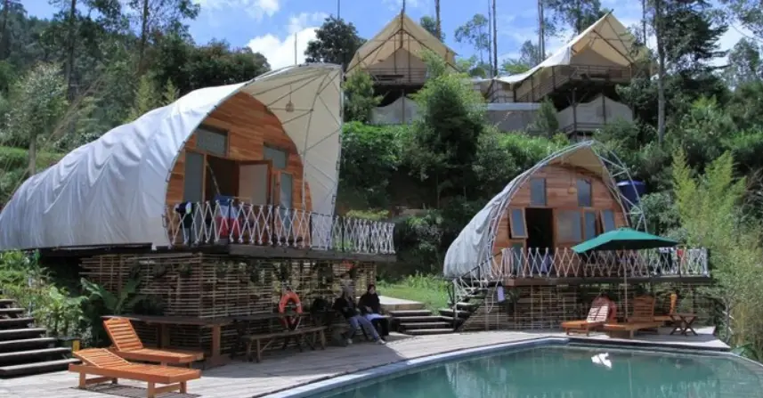 Glamping Mewah di Ciwidey: Sensasi Tidur di Atas Awan yang Lagi Viral