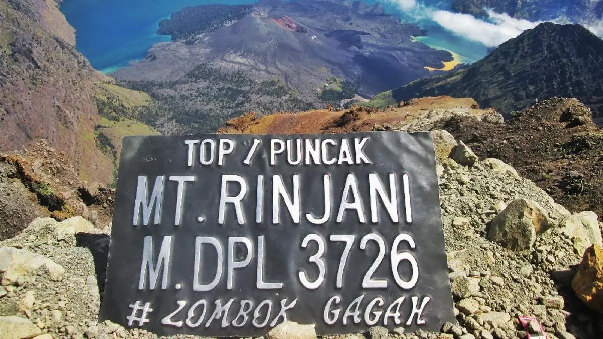Mengenal Rinjani Sang Primadona Wisata Alam Indonesia yang Mendunia